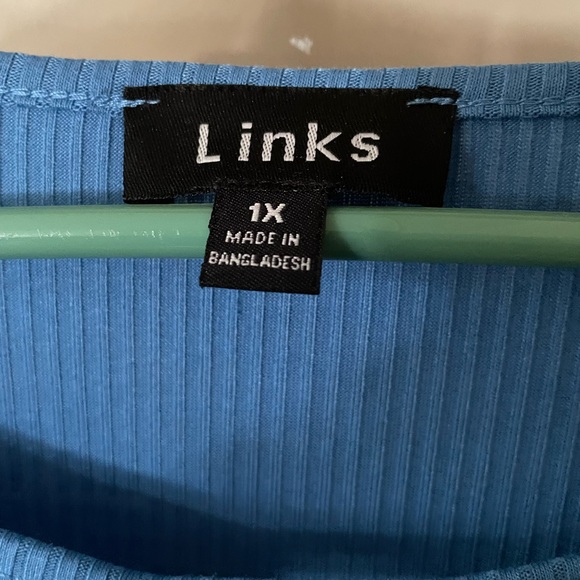 Women top - Picture 3 of 3